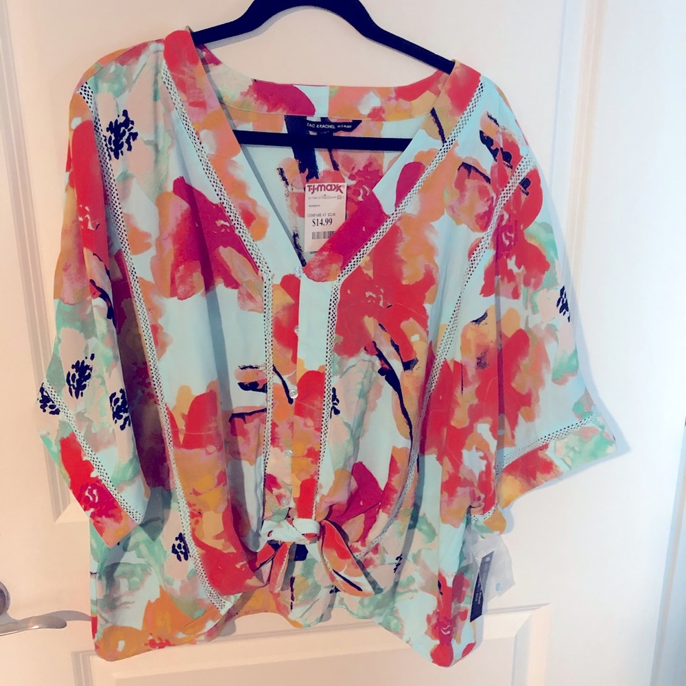 Womens 2XL floral button down / tie front
